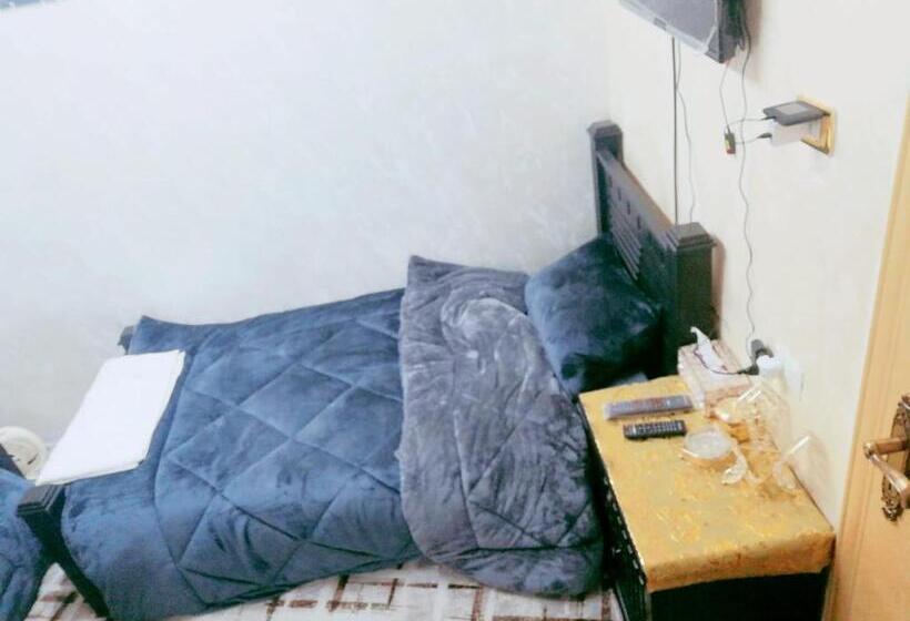 سوئیت 2 خوابه, Hostel ـ Karak Dream