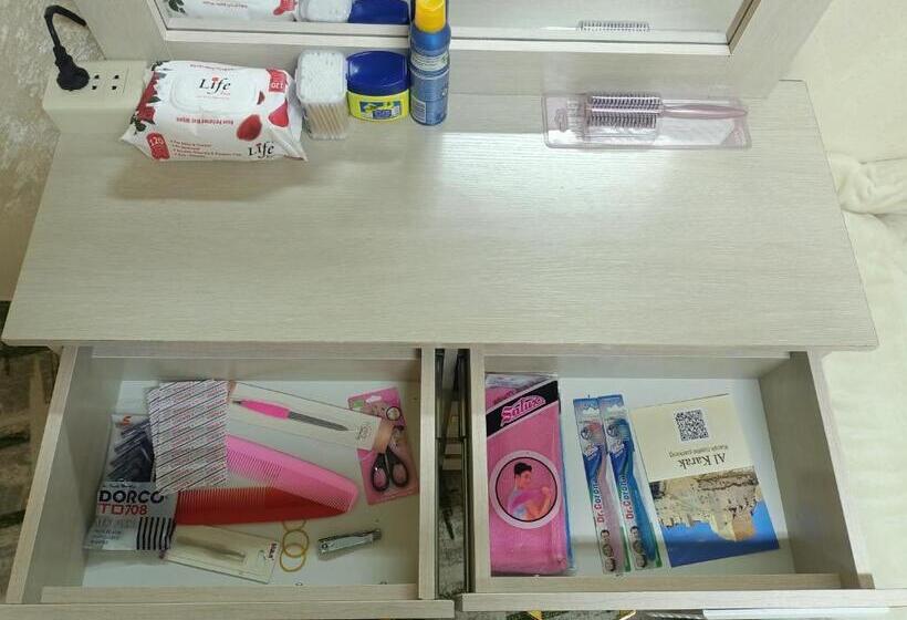 سوئیت 2 خوابه, Hostel ـ Karak Dream