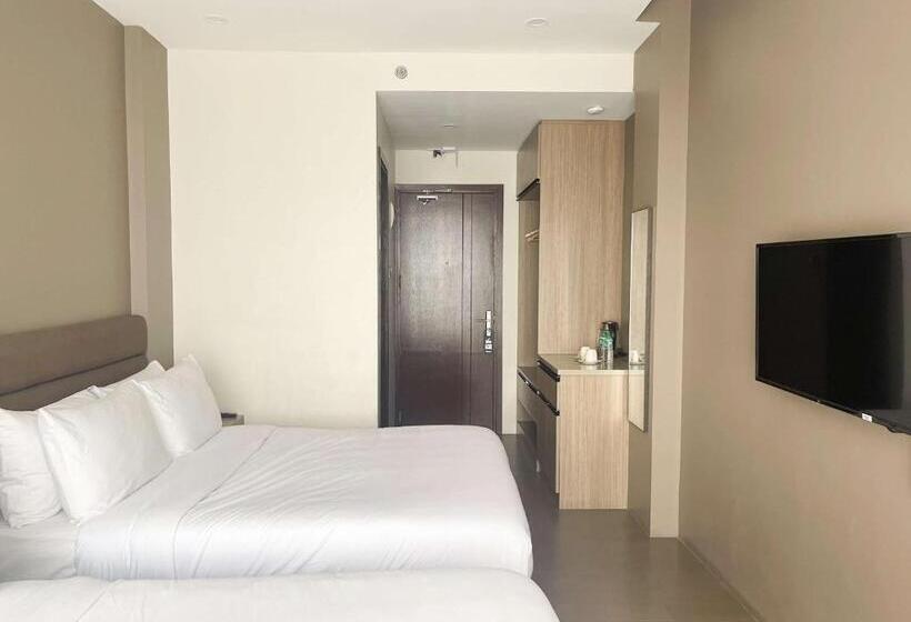 اتاق استاندارد چهارنفره با بالکن, Uphill Baguio Managed By Baguio Terra