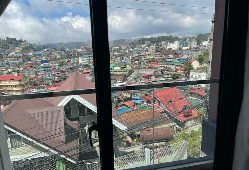 اتاق استاندارد چهارنفره با بالکن, Uphill Baguio Managed By Baguio Terra