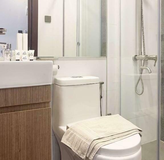 اتاق استاندارد چهارنفره با بالکن, Uphill Baguio Managed By Baguio Terra