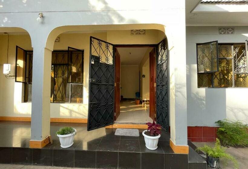 Номер Deluxe, Wonders Hostel