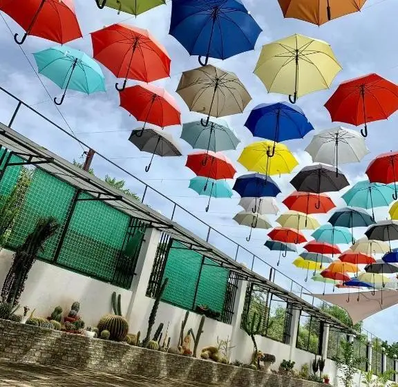 Perhehuone Puutarhanäkymä, Sunshine Stay Panglao