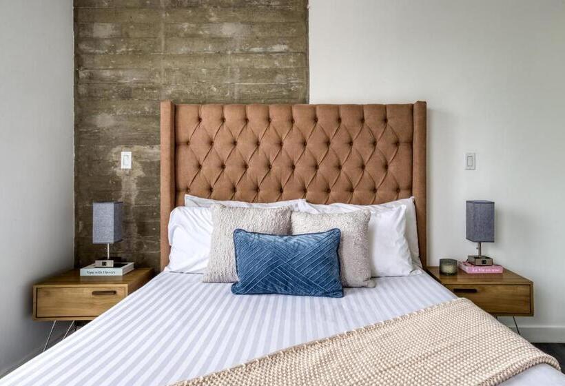 1 Sovrums Lägenhet med Balkong, Uliv Revolución Tijuana