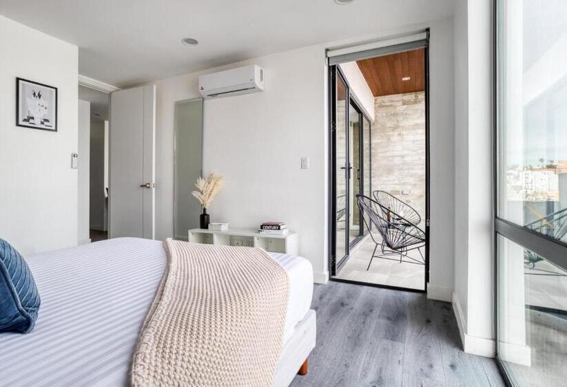 1 Sovrums Lägenhet med Balkong, Uliv Revolución Tijuana