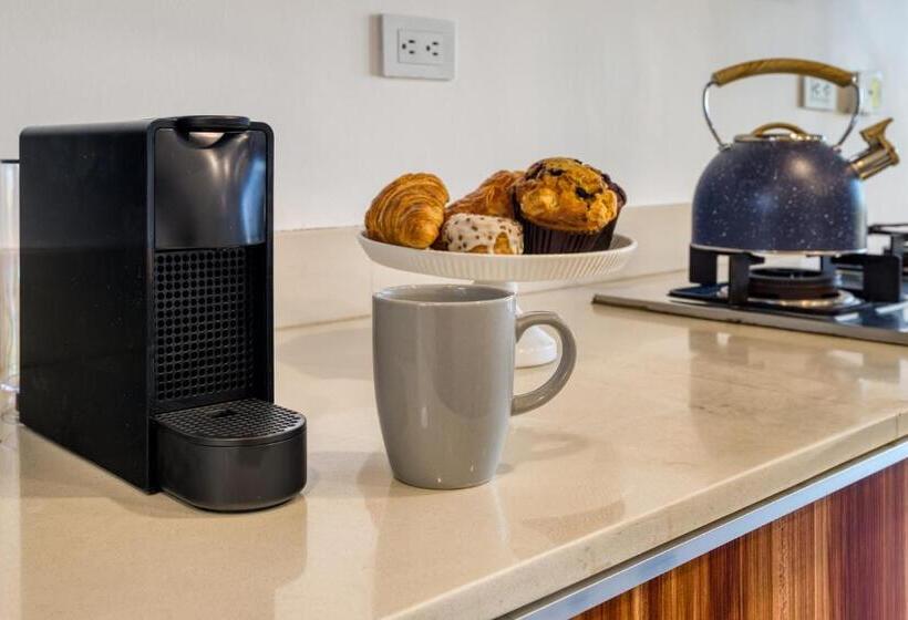 1 Sovrums premiumlägenhet med Balkong, Uliv Revolución Tijuana