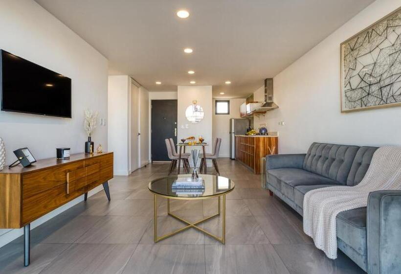 1 Sovrums premiumlägenhet med Balkong, Uliv Revolución Tijuana