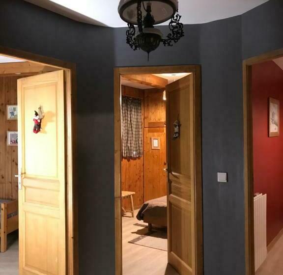 マウンテンビュースタンダードルーム, Le Chalet Pointu De Capucine Chambre D Hote Arcs 1600