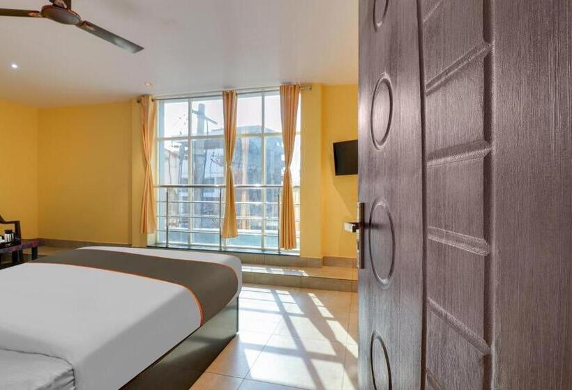 غرفة كلاسيكية ثلاثية, Collection O Hotel Simhadri