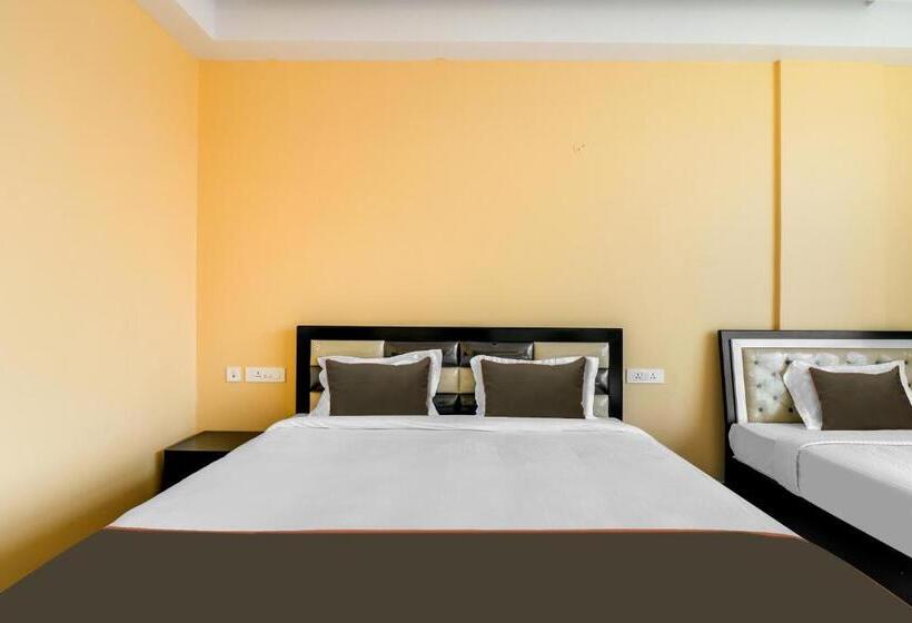 غرفة كلاسيكية ثلاثية, Collection O Hotel Simhadri