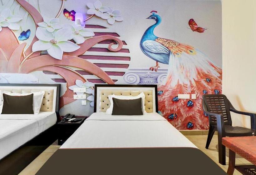 غرفة كلاسيكية ثلاثية, Collection O Hotel Simhadri