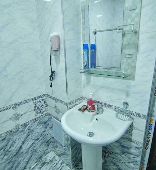 Standart Oda, Brick Palace