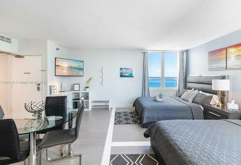 带海景的标准工作室, 11th   Seven Heaven Miami  Unforgettable Ocean Front  Free Parking