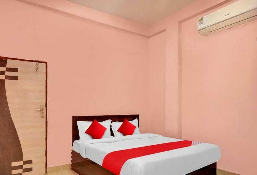 트리플 클래식 룸, Flagship Hotel Rudram