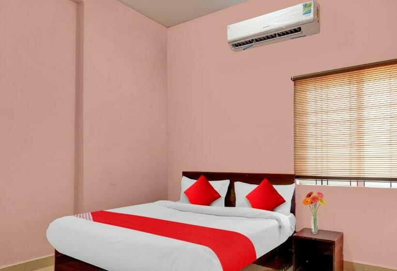 트리플 클래식 룸, Flagship Hotel Rudram