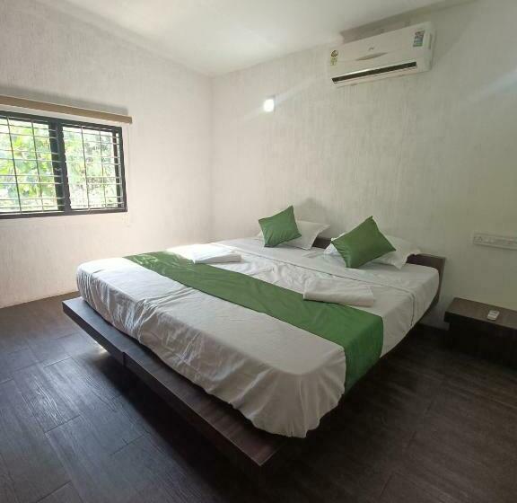 豪华园景房, Misty Ghats Resort