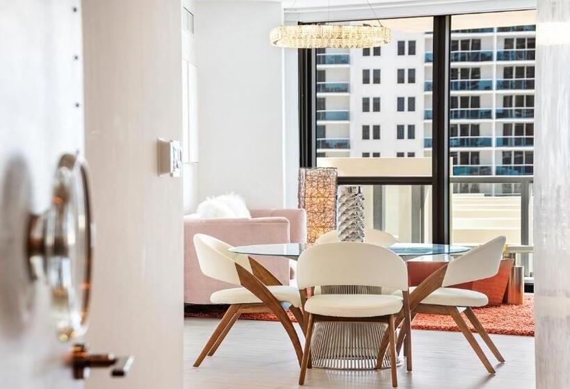 带2个卧室的公寓, Private Residence At W South Beach  811