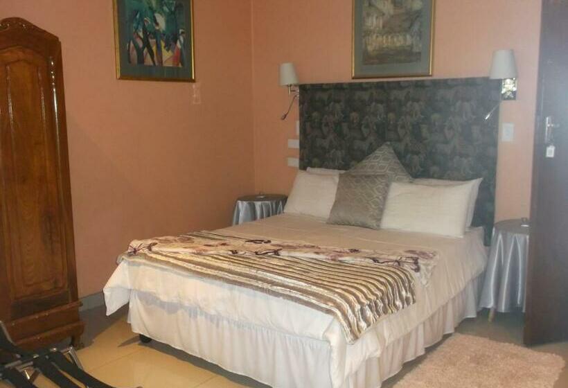 Delüks Süit, Keimoes