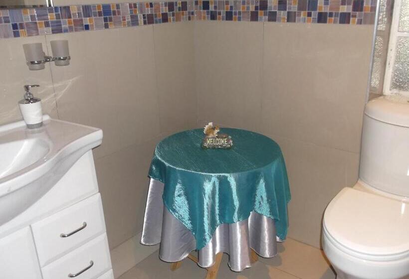 Delüks Süit, Keimoes