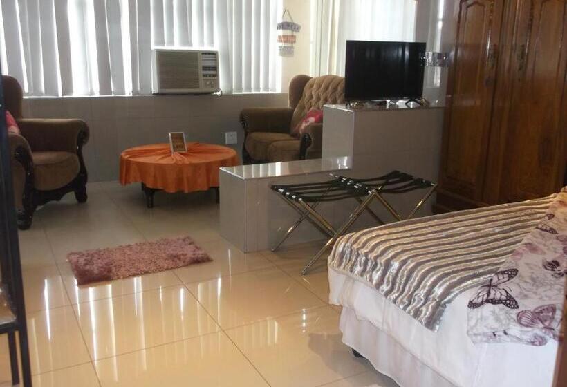 Delüks Süit, Keimoes