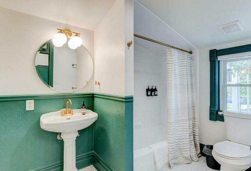 إستوديو قياسى سرير كينج, Suite 6 Historic Art City Inn