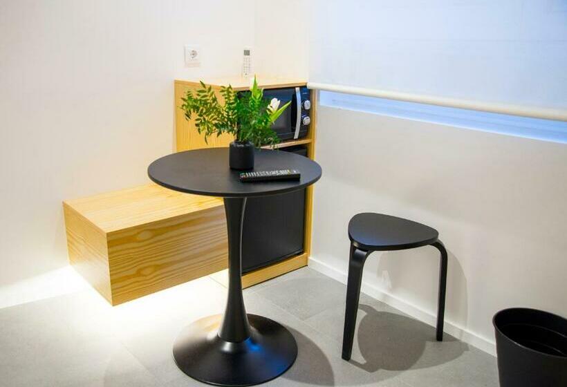 スタンダードルーム, Kalidas Hostel Suites