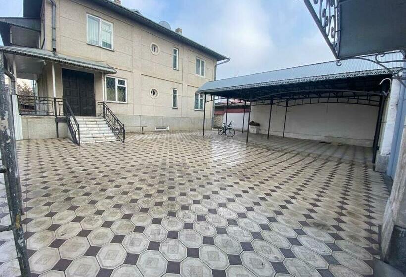 تختخواب در اتاق مشترک, Ayla Hostel