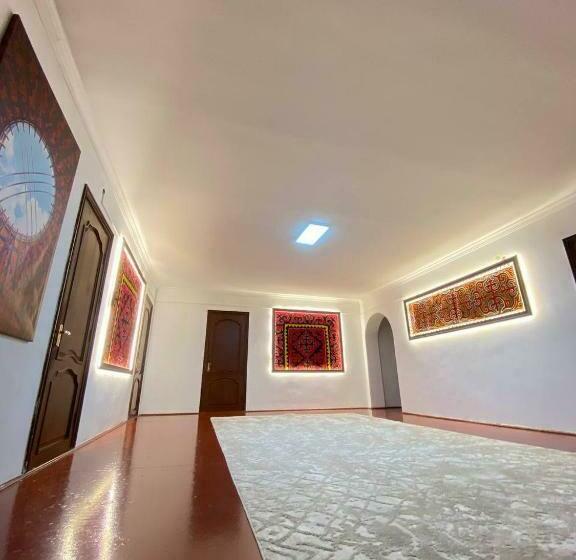 تختخواب در اتاق مشترک, Ayla Hostel