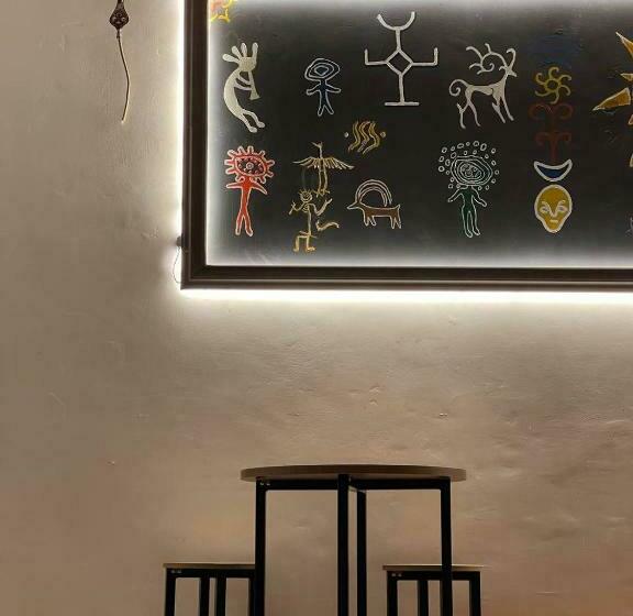 تختخواب در اتاق مشترک, Ayla Hostel