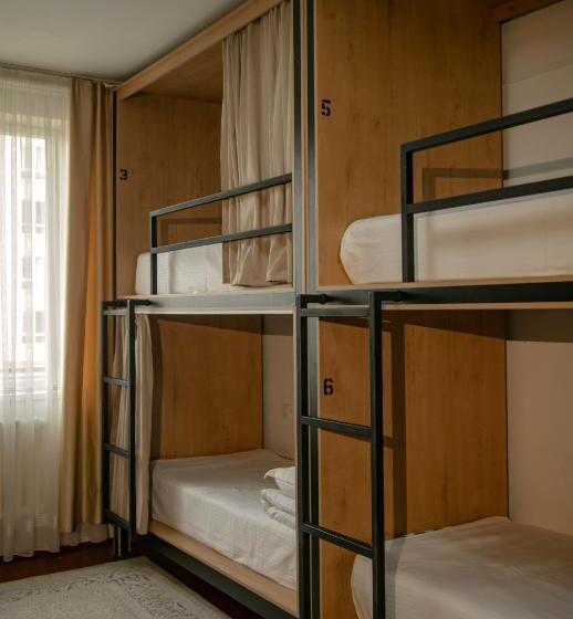 מיטה בחדר משותף, Ayla Hostel