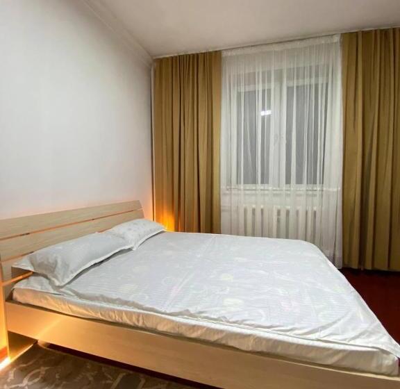 اتاق استاندارد با سرویس بهداشتی مشترک, Ayla Hostel