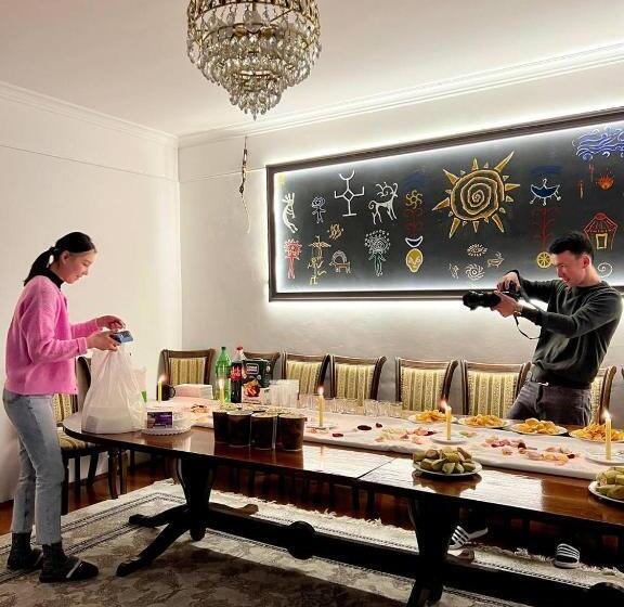 اتاق استاندارد با سرویس بهداشتی مشترک, Ayla Hostel