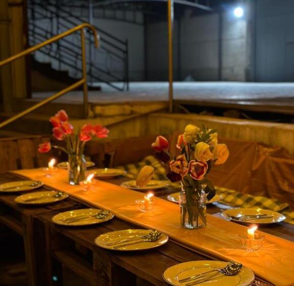 اتاق استاندارد با سرویس بهداشتی مشترک, Ayla Hostel