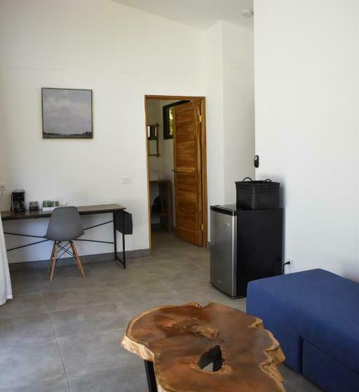 شقة غرفة واحدة مطلة على حمام السباحة, Blue Window Boutique Villas