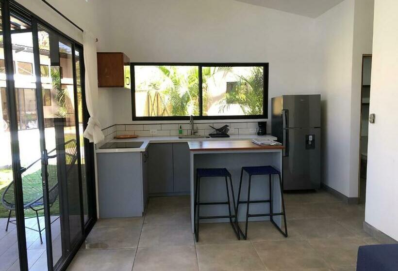Апартаменты 1 Спальня Вид на Бассейн, Blue Window Boutique Villas