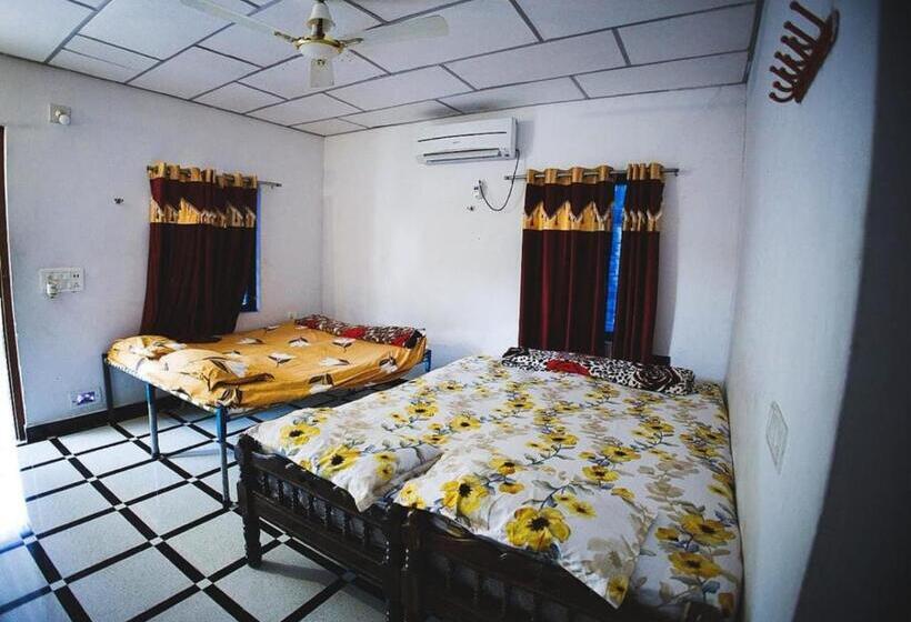 豪华园景房, Gokul Farm House