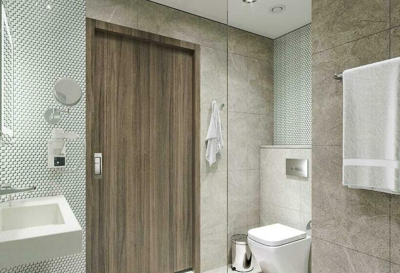 带皇后床的行政房间, Novotel Kinshasa La Gombe