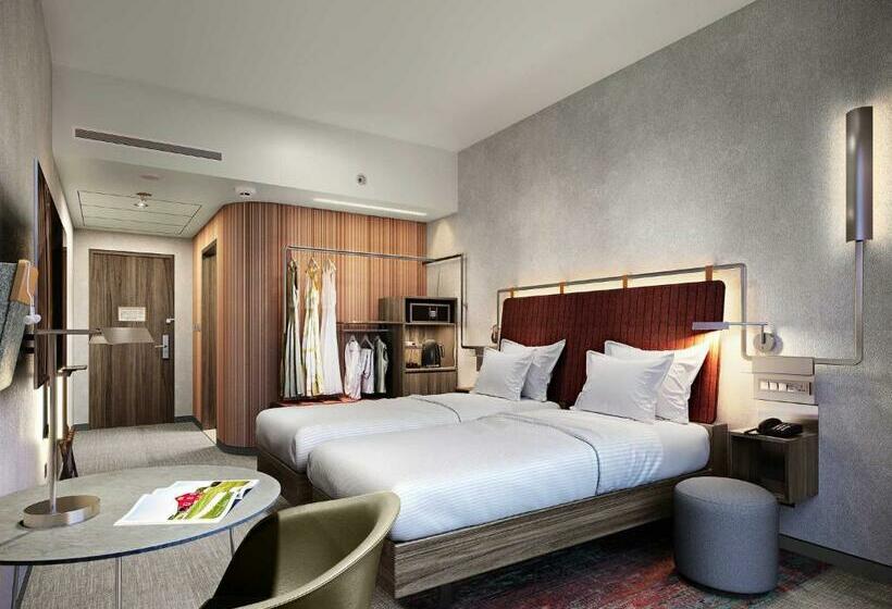 Executive Room Queen Bed, Novotel Kinshasa La Gombe