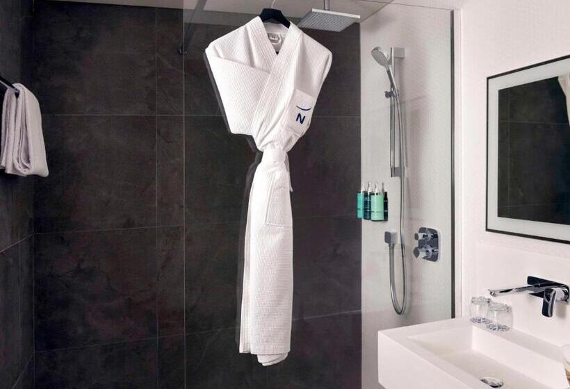 带城市景观的标准间, Novotel Kinshasa La Gombe