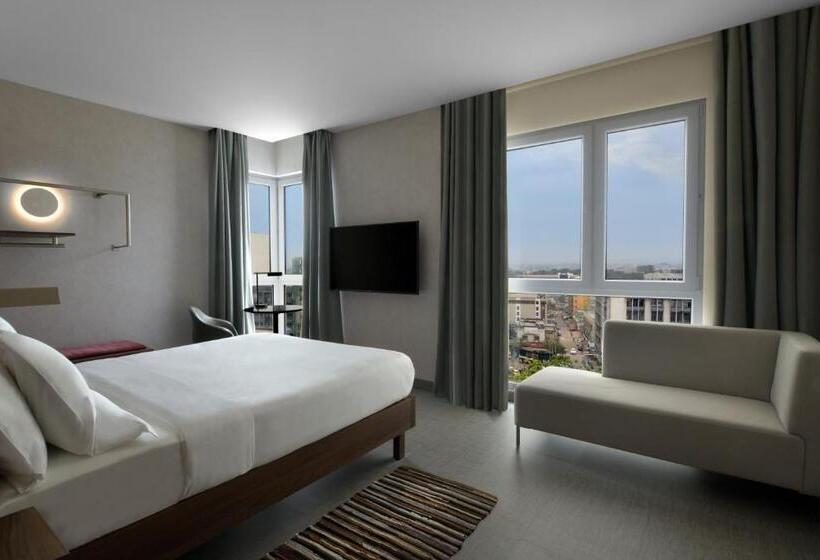 Executive Room Queen Bed, Novotel Kinshasa La Gombe