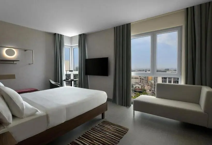 Executive Room Queen Bed, Novotel Kinshasa La Gombe
