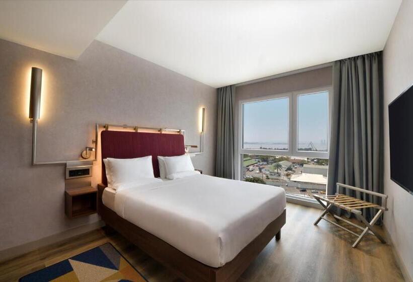 Executive Room Queen Bed, Novotel Kinshasa La Gombe