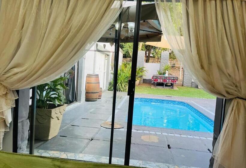 标准间, Bloubrak   Stone Haven 3