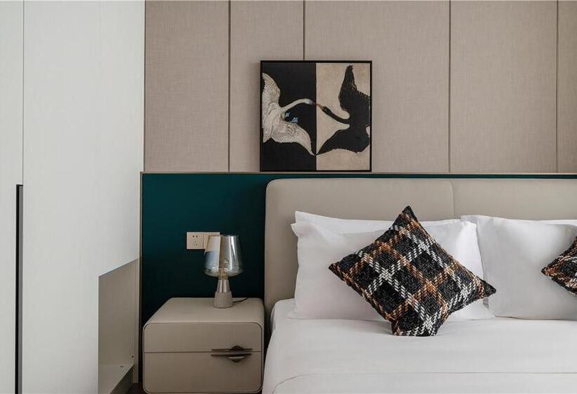 スーペリアースイート, Cres Asia Residence