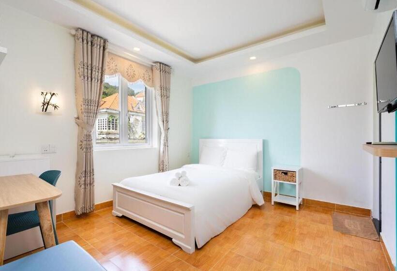 اتاق لوکس با چشمانداز دریا, Sunset Bãi Dâu Boutique Hotel Vũng Tàu