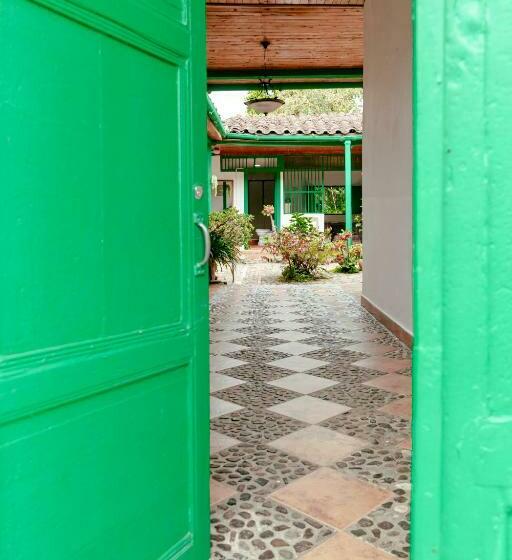 스탠다드 룸, Luzart