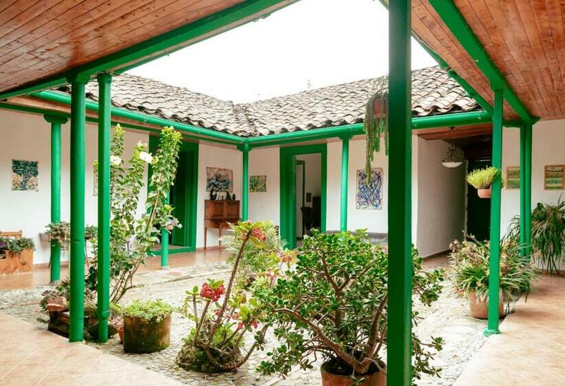 스탠다드 룸 공동 욕실, Luzart