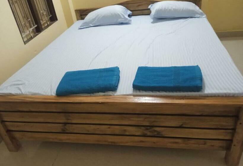 חדר דלוקס, Bhitarkanika Eco Resorts River Side