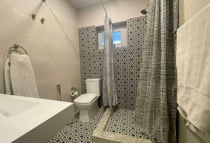 اتاق استاندارد, Silk Route Lodge