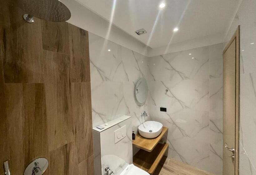 חדר דלוקס עם מרפסת נוף לים, Suites Kozi